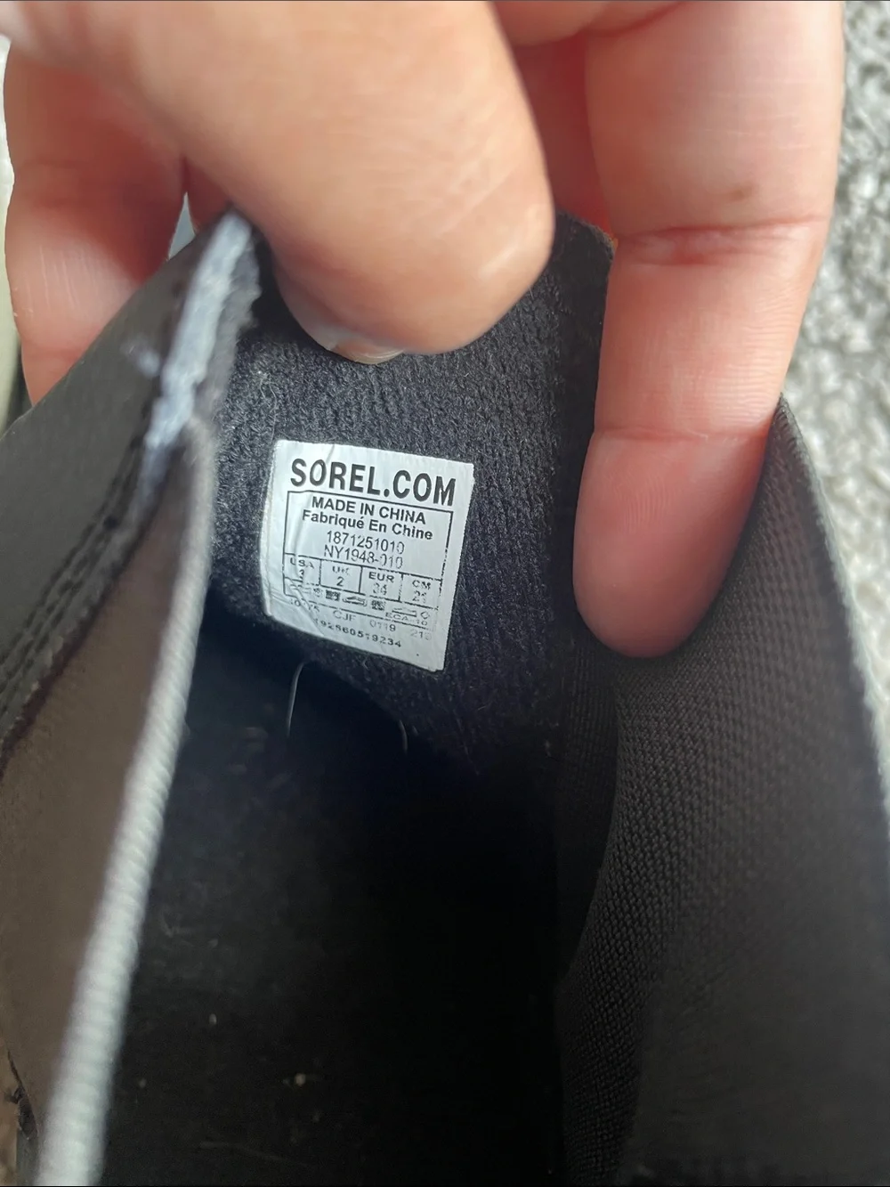 Youth Sorel Black Chelsea Boots - Rugged Slip-On Comfort.